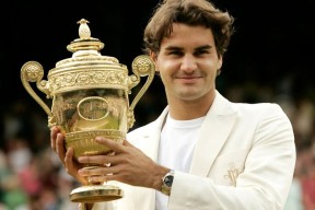 开云体育中国官方网站包含费德勒迎来十赛季高光表现，G2球迷沸腾！的词条