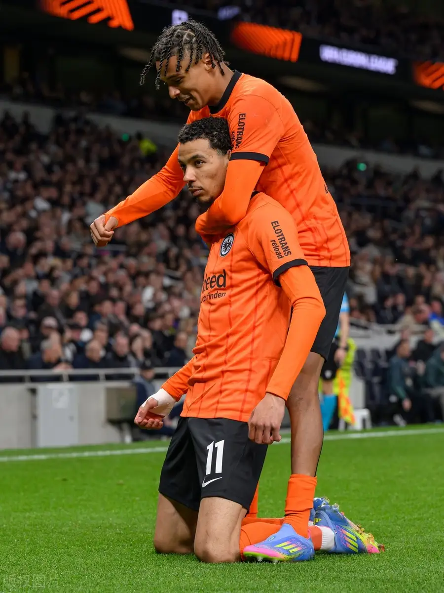 今夜欧超杯焦点战；毕尔巴鄂竞技止住颓势；气氛紧张；临场指挥获称赞的简单介绍